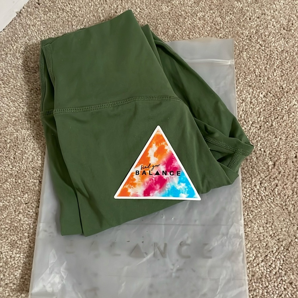 Balance Athletica Olive Green Leggings Size S 💚 Now Known as Vitality